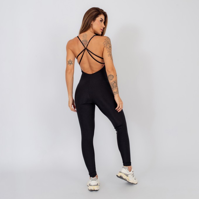 Macacão Decotado com Alças Removíveis Preto