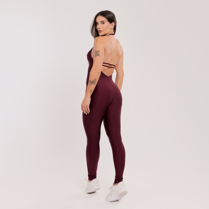 Macacão Decotado com Alças Removíveis Vinho