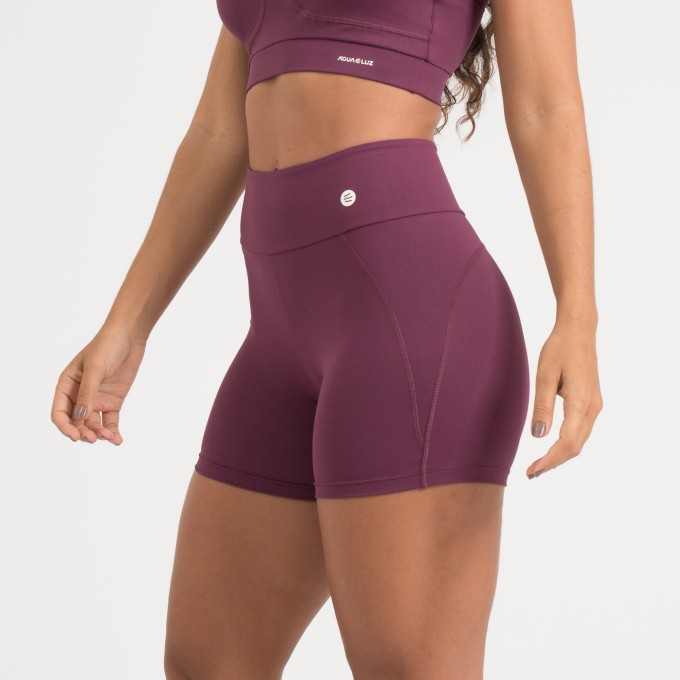 Short Uva com Detalhe Pespontado