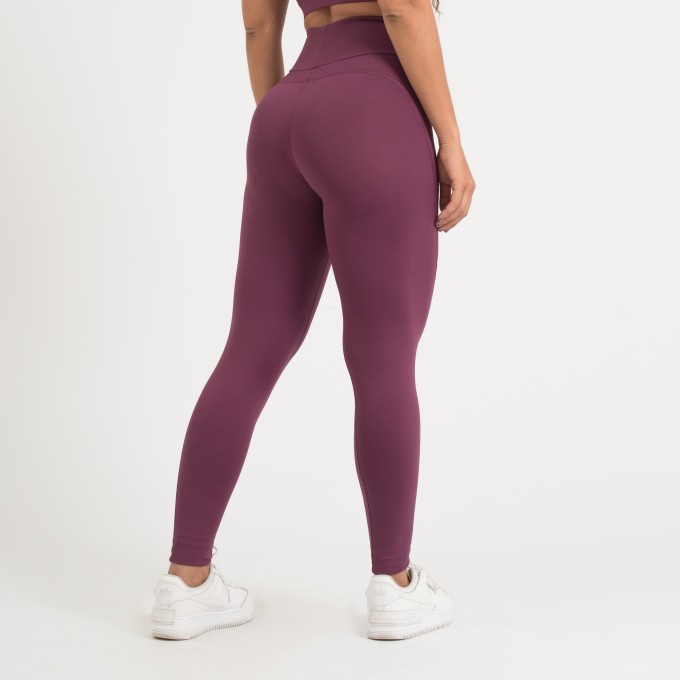 Calça Legging Uva com Detalhe Pespontado