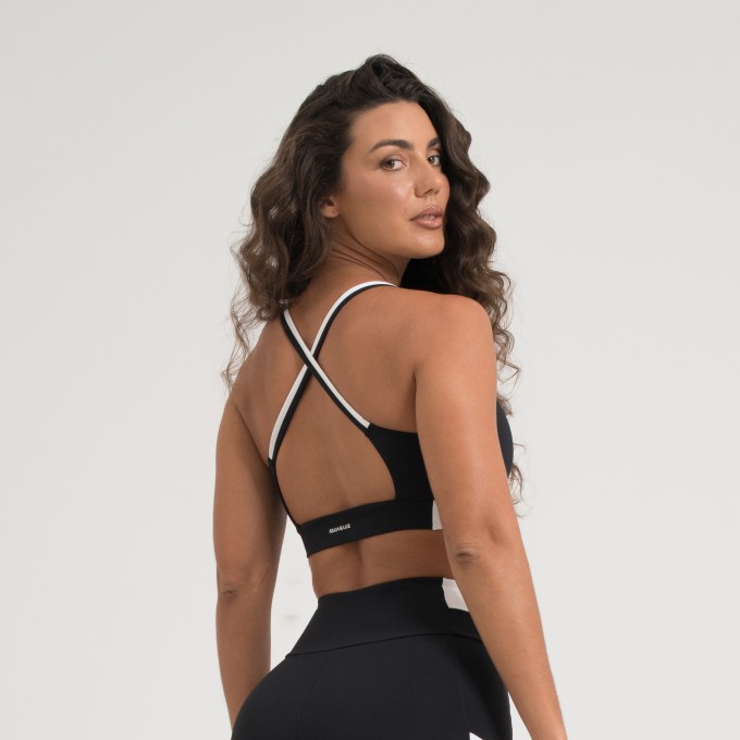 Top Drapeado Preto e Branco