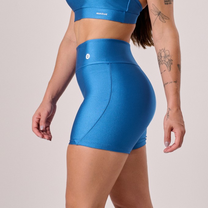 Short com Recorte Azul Oceano