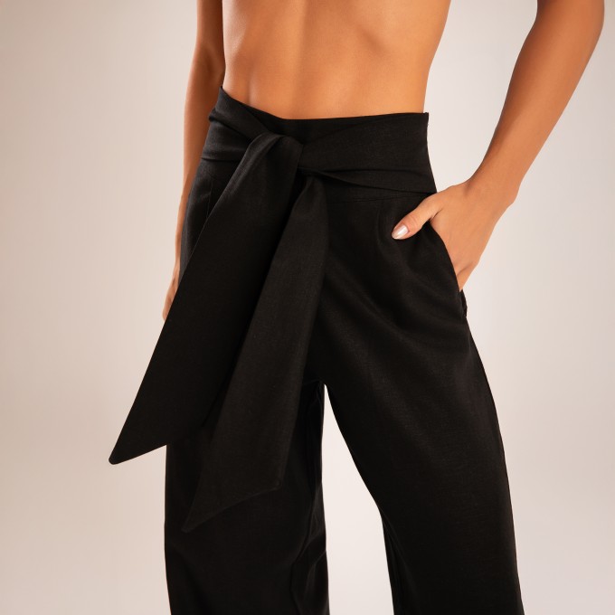 Calça de Linho com Amarração Preta