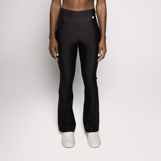 Calça Flare com Brilho Preta