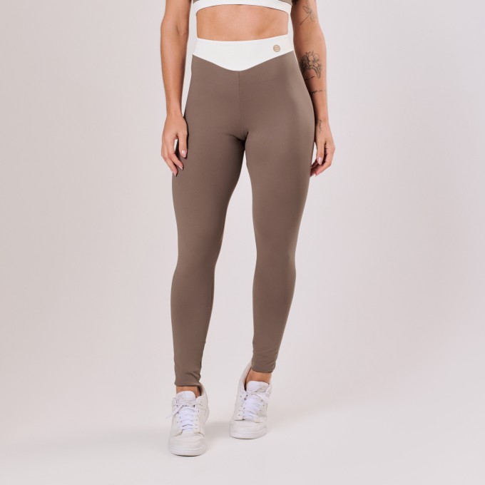 Calça Legging Castanho com Recorte Off White