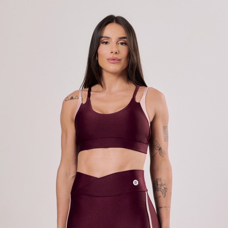 Top Vinho com Alça Dupla e detalhe Rose