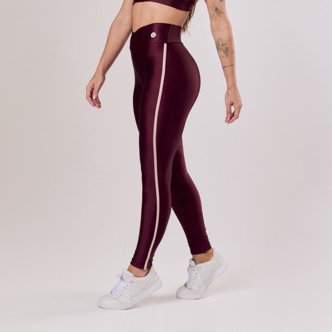 Calça Legging Vinho com Cós Transpassado e Detalhe Rose