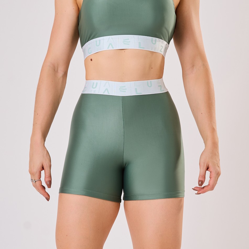 Short Verde Eucalipto com Elástico Personalizado Branco