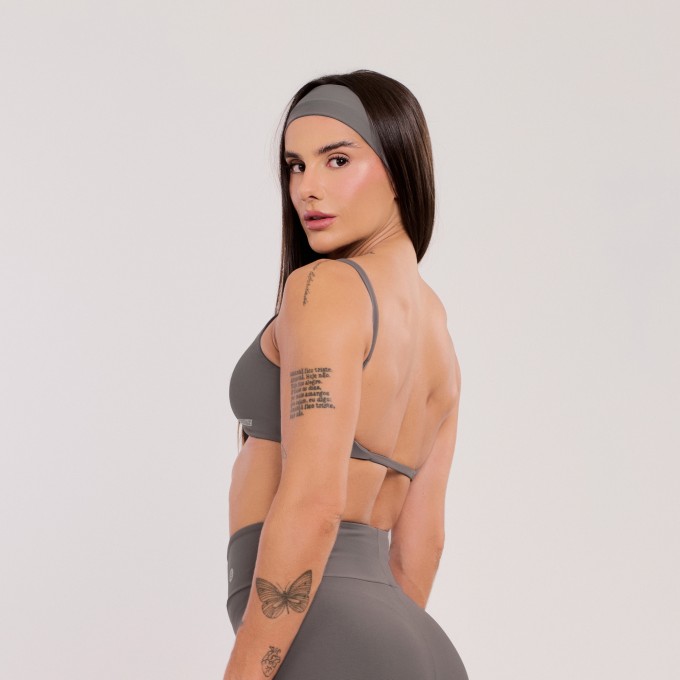 Top Básico Cinza Urbano