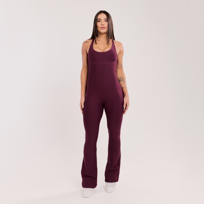 Macacão Flare Vinho Rubi