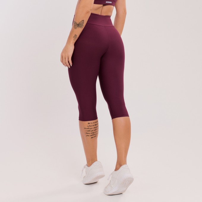Calça Legging Corsário Básica Vinho Rubi
