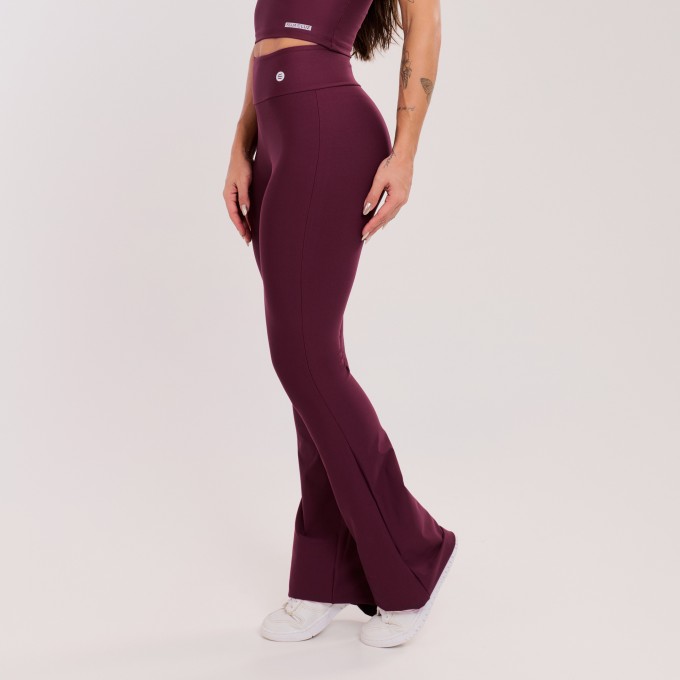 Calça Flare Vinho Rubi