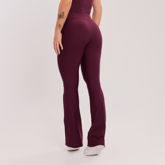 Calça Flare Vinho Rubi