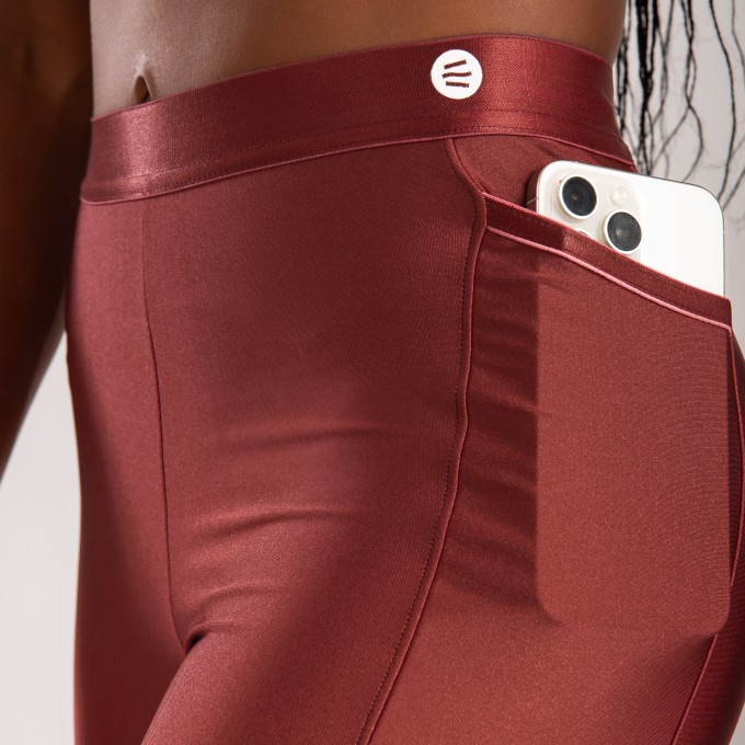 Calça Legging com Bolso e Detalhe em Elástico Marsala