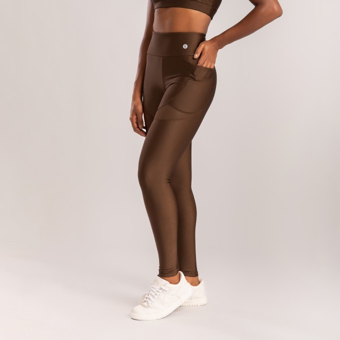 Calça Legging com Bolso e Detalhe Tule Marrom Café